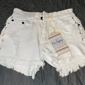 New NWT true Gypsy size 0 jeans shorts white cut off holes